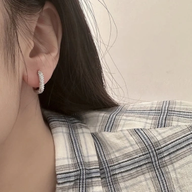 Bông tai nữ bạc kiểu bông bấm sang trọng, thiết kế đẹp, giá ưu đãi 235k 3