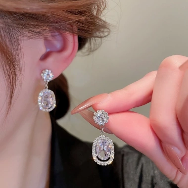 Bông Tai Nữ Bạc Zircon Siêu Flash Vòng Tròn Hoa Ngọc Trai Sang Trọng Cá Tính