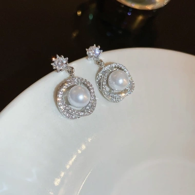 Bông Tai Nữ Bạc Zircon Siêu Flash Vòng Tròn Hoa Ngọc Trai Sang Trọng Cá Tính