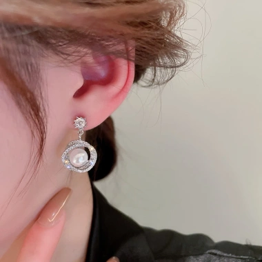 Bông Tai Nữ Bạc Zircon Siêu Flash Vòng Tròn Hoa Ngọc Trai Sang Trọng Cá Tính