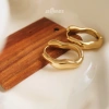 Bông tai nữ Clay Hoops Jesmee thiết kế độc đáo titanium mạ vàng - Giá 219.000₫ 8