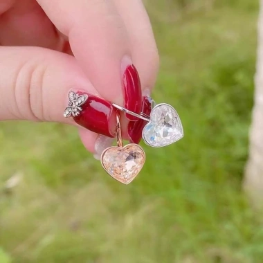 Bông tai nữ Swarovski BELLA tim đá cao cấp - Fullbox hộp túi, giá chỉ 799.000₫ 2