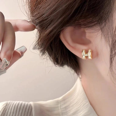 Bông Tai S925 Bạc Dainty Tối Giản - Quà Trang Sức Nữ Giá 45.120₫