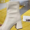 Boot nữ BEESHOES cổ thấp mũi tròn đế vuông cao 6 phân sẵn - màu đen kem giá 558,080₫ 4