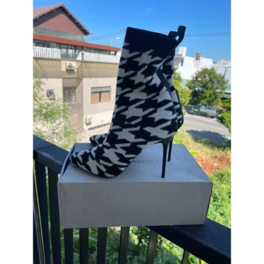 Boot nữ hà cò mới size 36 giảm giá, giá chỉ 900.000đ chất lượng cao chưa dùng