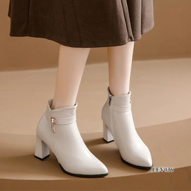 Boots nữ cao gót 8cm cổ ngắn, đế vuông mũi tròn - Thời trang công sở và dự tiệc