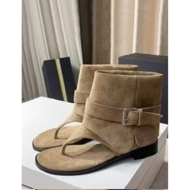Boots xẹp xỏ ngón cổ lửng da sáp, da nỉ, trendy cá tính, hàng VNXK - giảm 22% 10 Boots xẹp xỏ ngón cổ lửng da sáp, da nỉ, trendy cá tính, hàng VNXK - giảm 22% 10
