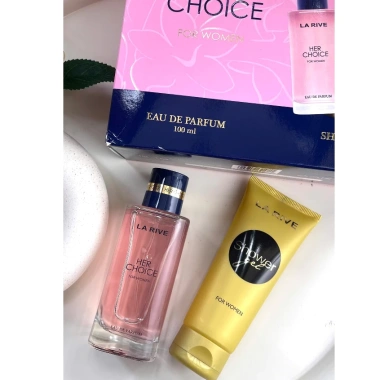 Box Quà Tặng 8/3 Hàng Ba Lan Nước Hoa và Sữa Tắm Nữ La Rive Saffira 100ml