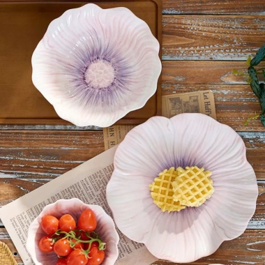 Bumi Homedecor Bộ Bát Đĩa Trà Gốm Sứ Hình Hoa Tím – Bàn Ăn & Ấm Cúng, 85.500₫