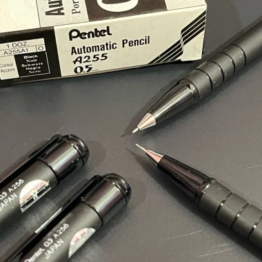 Bút chì bấm Pentel A255 0.5 Japan chính hãng - Giá chỉ 45.000₫, cây lẻ 3
