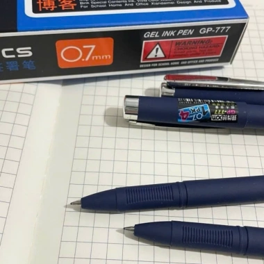 Bút Gel 0.7mm Mực Xanh Đen Thân Cao Su Viết Êm, Học Sinh & Văn Phòng - Giá 37K 8