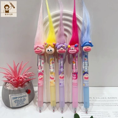 Bút gel đen hoạt hình bộ 4 cho sinh viên - Kiểu dễ thương, tóc búp bê, giá 32.000₫