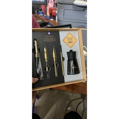 Bút ký Montagut cao cấp khắc tên miễn phí logo Full box quà tặng sang trọng 945k