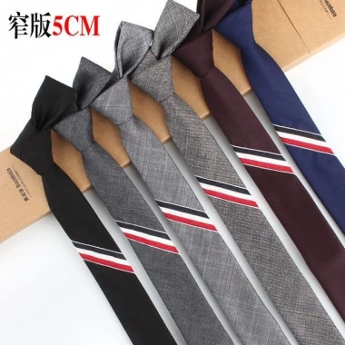 Cà vạt 5cm kẻ sọc đen-xám phong cách Hàn Quốc thời trang công sở nam nữ 3 Cà vạt 5cm kẻ sọc đen-xám phong cách Hàn Quốc thời trang công sở nam nữ 3