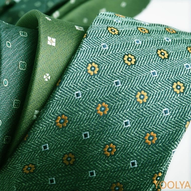 Cà Vạt Jacquard Nam Cổ Hoa Sóc - Phù hợp đám cưới & đảng, giá ưu đãi 113.400₫ 3 Cà Vạt Jacquard Nam Cổ Hoa Sóc - Phù hợp đám cưới & đảng, giá ưu đãi 113.400₫ 3