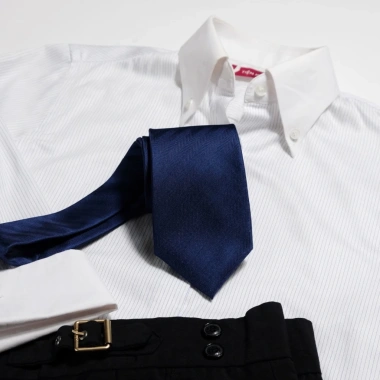 Cà vạt nam công sở màu trơn cao cấp - Giá ưu đãi 450.000đ | TAATS & TIE 4