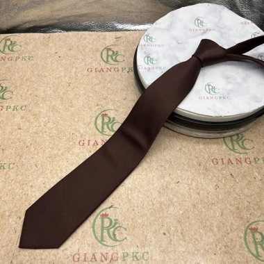 Cà vạt nam nâu socola 8cm gân tự thắt sang trọng 2.024 Giangpkc 65.000đ