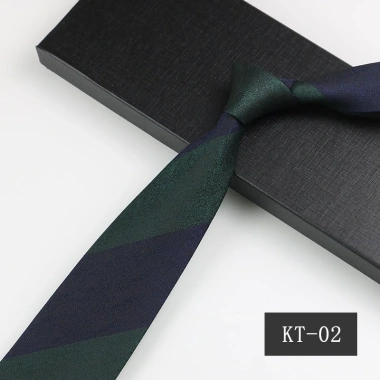 Cà vạt nam phối vest đa màu, caravat 8cm kẻ vải poly, kèm khăn cài túi, giá 150.000₫ 8 Cà vạt nam phối vest đa màu, caravat 8cm kẻ vải poly, kèm khăn cài túi, giá 150.000₫ 8
