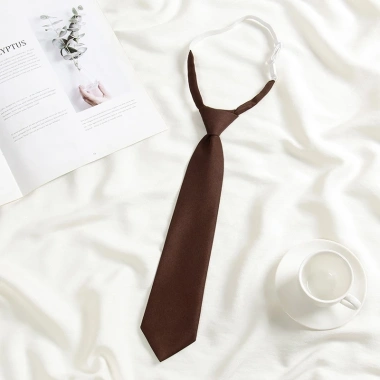 Cà vạt Nữ Preppy Nhật Bản Đen Đỏ Trơn - Phong Cách Lười, Giá ưu đãi 48.600₫ 4 Cà vạt Nữ Preppy Nhật Bản Đen Đỏ Trơn - Phong Cách Lười, Giá ưu đãi 48.600₫ 4