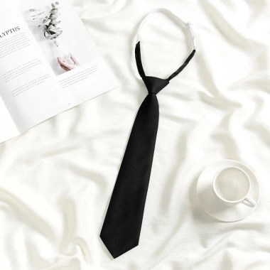Cà vạt Nữ Preppy Nhật Bản Đen Đỏ Trơn - Phong Cách Lười, Giá ưu đãi 48.600₫
