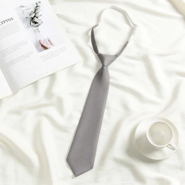 Cà vạt Nữ Preppy Nhật Bản Đen Đỏ Trơn - Phong Cách Lười, Giá ưu đãi 48.600₫ 9 Cà vạt Nữ Preppy Nhật Bản Đen Đỏ Trơn - Phong Cách Lười, Giá ưu đãi 48.600₫ 9