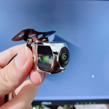 Camera lùi AHD 1.080P siêu nét cho Android - Bản new 2.025 giá ưu đãi 395.000 VND