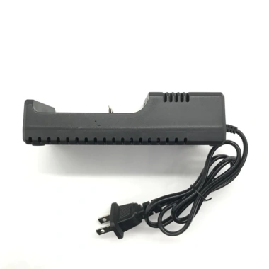 Camplos Bộ sạc pin 2 khe 21.700 18.650 26.650, 2.000mA, AC110-220V và USB 5V - Giá ưu đãi 117.000₫