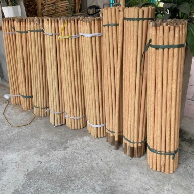 Cán chổi gỗ bạch đàn phi 2,8-3,2cm dài 115cm, giá ưu đãi 10.000đ 7