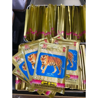 Cao dán giảm đau xương khớp - Nóng lâu, sâu, giảm đau nhanh, giá chỉ 8.000 VND