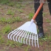 Cào đất, cào lá cây nhựa PP cao cấp – Dọn vườn trồng cây hoa 65.000 VND giảm từ 78.650 VND