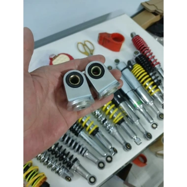 Cập chân phuộc sau Sirius 10 ly Wave RS100 S100 A100 2.006-2.016, giá 80.000 VND