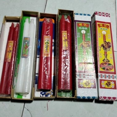 Cặp nến đại Đèn cầy bế quan đỏ trắng - Giá chỉ 39.000 VNĐ, khuyến mãi nhanh