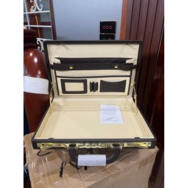 Cặp táp khóa số Doanh nhân 7.731 – Size 38x26x6cm, sang trọng đen & nâu