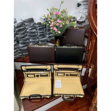 Cặp táp khóa số Doanh nhân 7.731 – Size 38x26x6cm, sang trọng đen & nâu