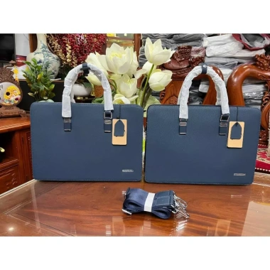 Cặp xách tay khóa mật khẩu da thật – Cặp doanh nhân, túi văn phòng luật sư, đựng laptop dung lượng, giảm giá 4.590.000₫ 4 Cặp xách tay khóa mật khẩu da thật – Cặp doanh nhân, túi văn phòng luật sư, đựng laptop dung lượng, giảm giá 4.590.000₫ 4
