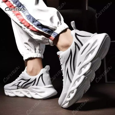 CAPUBEW Giày Thể Thao Chạy Bộ Nam Đen Nhẹ Thiết Kế Ngọn Lửa Thoáng Khí Dệt Kim - 209k