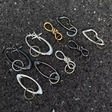 Carabiner Y2K Punk Star Hình Bầu Dục Móc Khóa Xe, Ba Lô Gothic, Giá 34.650₫