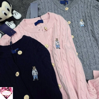 Cardigan Áo Dài Len Thêu Gấu Khuy Dày Dặn, Form Đẹp Freesize, Phong Cách Nhẹ Nhàng, Mềm Mịn – Giá 380.000 VND
