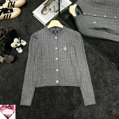 Cardigan Áo Dài Len Thêu Gấu Khuy Dày Dặn, Form Đẹp Freesize, Phong Cách Nhẹ Nhàng, Mềm Mịn – Giá 380.000 VND