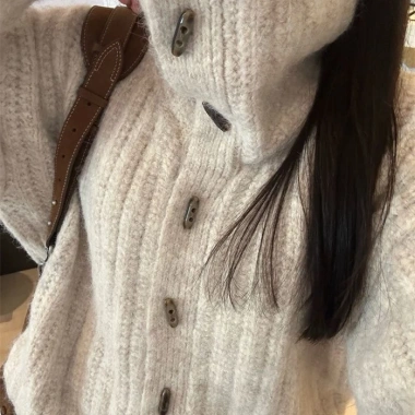 Cardigan Mùa Đông Hàn Quốc Cổ Cao Nút Sừng - Áo Len ấm áp, giảm giá 22% chỉ 135k 2
