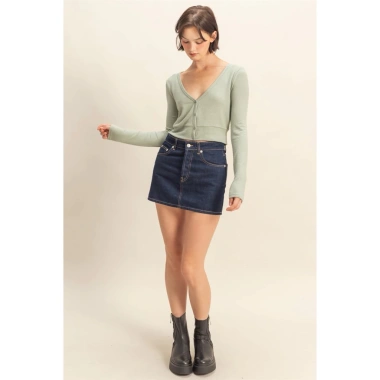 Cardigan nữ thời trang, chất liệu mềm mịn, giá ưu đãi 104.300đ phong cách dư xịn