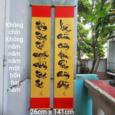Câu đối tết giấy mỹ thuật 26x141cm - Hai mẫu vàng đỏ, giảm còn 245.000đ