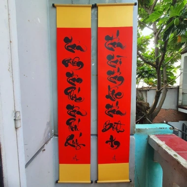 Câu đối tết giấy mỹ thuật 26x141cm - Hai mẫu vàng đỏ, giảm còn 245.000đ