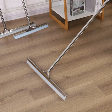 Cây gạt sàn silicon tay cầm inox, dày 0,4‑0,5 cm, đa kích thước, chỉ 50.000₫