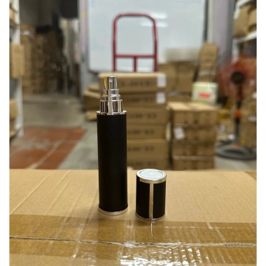 Chai chiết 10ml tròn vỏ da sang trọng và lọ chiết nước hoa, giá ưu đãi 28.000₫ 7