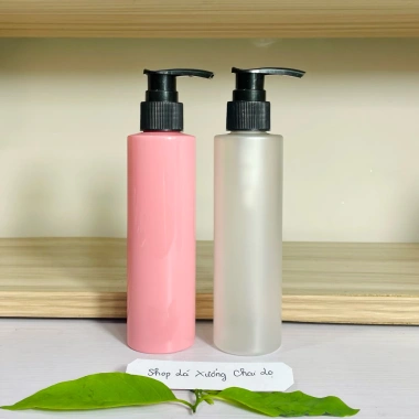 Chai lọ nhựa 150ml vai ngang hồng trắng - vòi nhấn, khóa vàng - gội, tắm, lotion - 8.400 VND