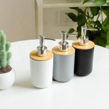 Chai Nước Rửa Tay Máy Bơm Xà Phòng Tre - Bình Tắm Di Động Phong Cách Bắc Âu 6