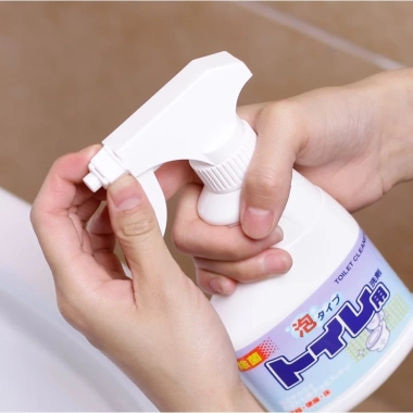 Chai xịt tẩy bồn cầu Rocket dạng bọt 300ml - Nước tẩy toilet Nhật Bản, giá 45.000đ 3