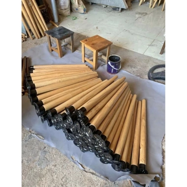 Chân bàn gỗ thông sơn PU - Thiết kế chắc chắn, giá chỉ 30.000đ, giảm từ 37.500đ