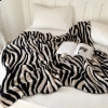 Chăn Bọc Sofa Hình Ngựa Vằn Superior Sense - Nhung Nửa Mặt, Chăn Ngủ Văn Phòng, Chăn Hàng Không, Trang Trí Giườn - Giá Ưu Đãi 630.000₫ 7